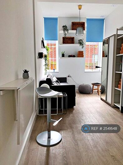 1 Bedroom Flat To Rent In Church Way, Edgware, HA8