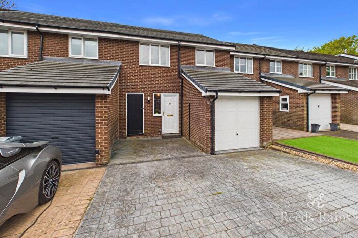 3 Bedroom Terraced House For Sale In Vine Street, Bollington, Macclesfield, Cheshire, SK10