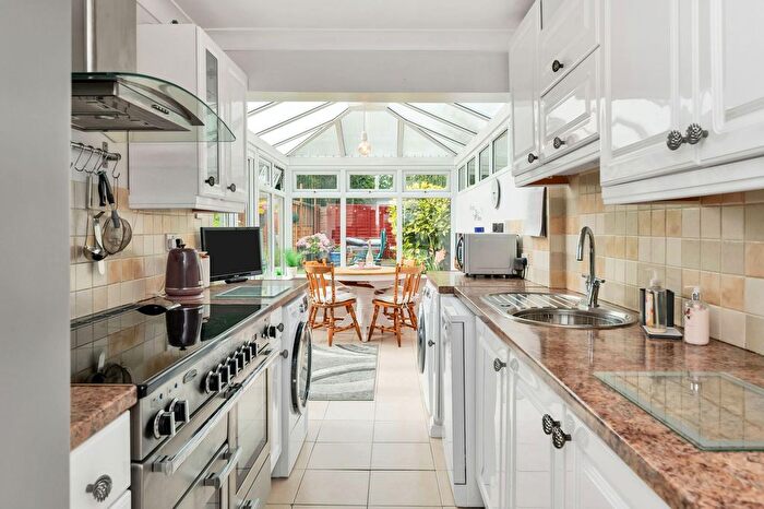 3 Bedroom End Of Terrace House For Sale In Eliot Road, Royston, SG8