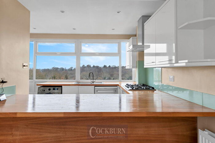 2 Bedroom Flat To Rent In Mottingham Lane, London, SE9