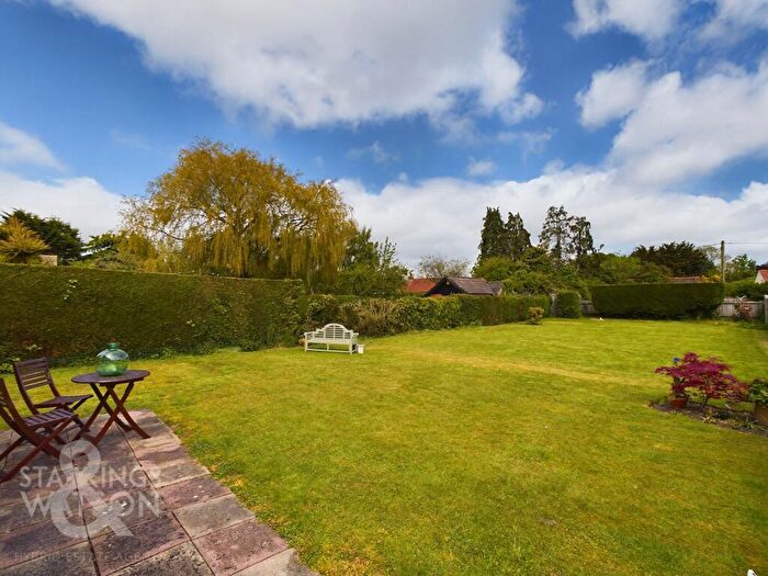 2 Bedroom Detached Bungalow To Rent In The Street, Poringland, Norwich, NR14