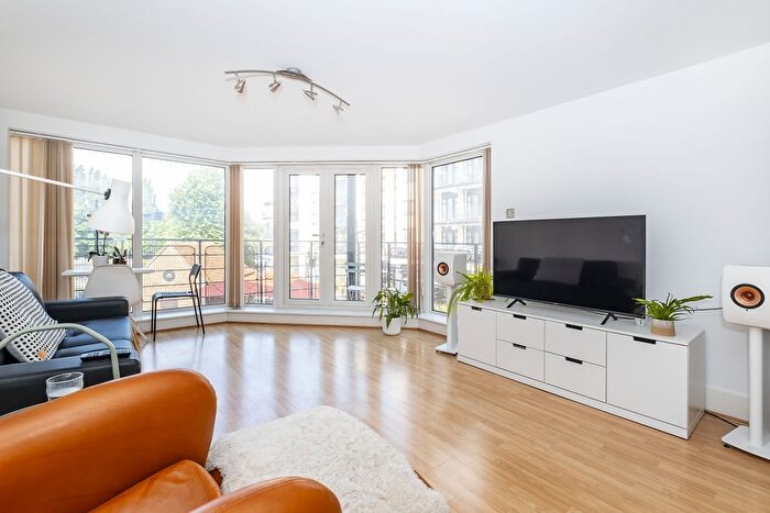 2 Bedroom Flat To Rent In Wadbrook Street, Kingston Upon Thames, KT1