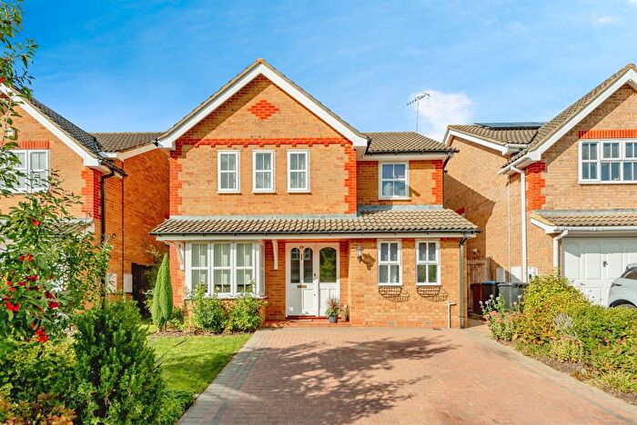 4 Bedroom Detached House For Sale In Toronto Drive, Smallfield, Horley, RH6