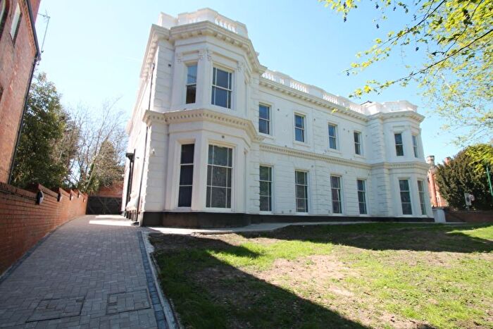 3 Bedroom Apartment To Rent In Flat, Melrose House, Waverley Street, Nottingham, NG7