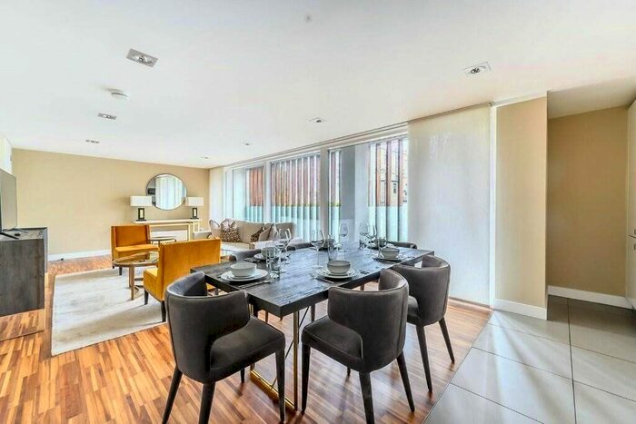 2 Bedroom Flat To Rent In Fulham Road, London, SW3