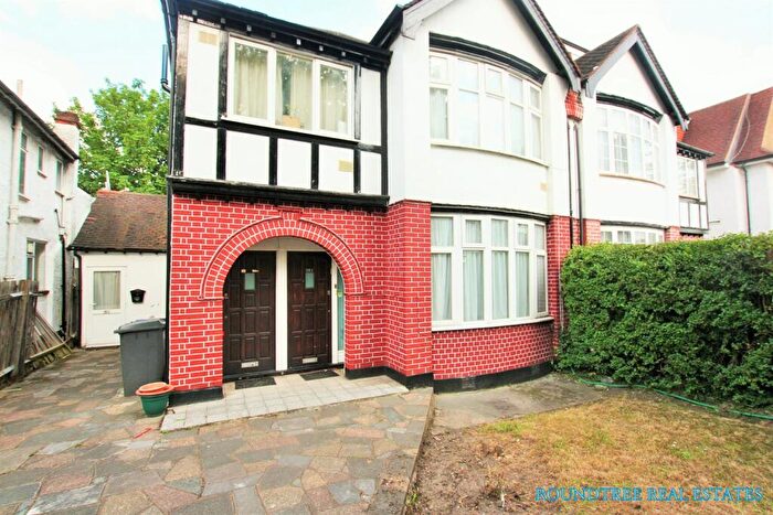 2 Bedroom Flat To Rent In Green Lane, Hendon, NW4