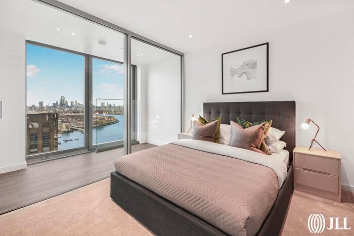 1 Bedroom Apartment To Rent In Landmark Pinnacle, Marsh Wall, E14