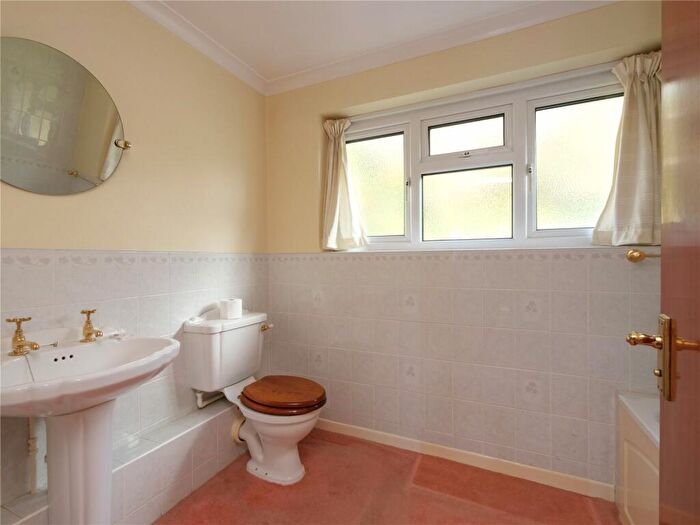 3 Bedroom Bungalow For Sale In Charlton Close, Shepton Mallet, BA4
