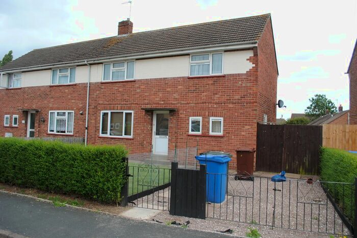 3 Bedroom Semi-Detached House To Rent In Brewster Road, Boston, PE21