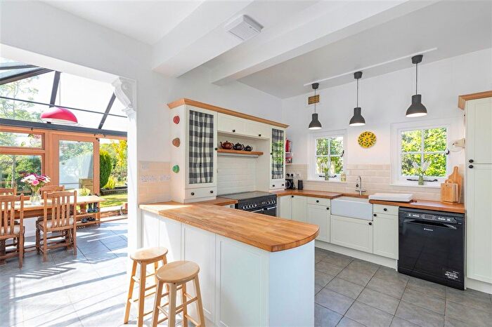 4 Bedroom Semi-detached House For Sale In Turners Hill Road, Crawley Down, West Sussex, RH10