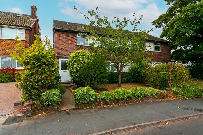 1 Bedroom Maisonette To Rent In Herkomer Road, Bushey, Herts, WD23