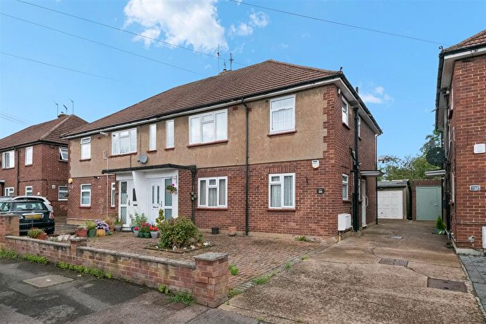 2 Bedroom Maisonette For Sale In Grosvenor Avenue, Hayes, UB4