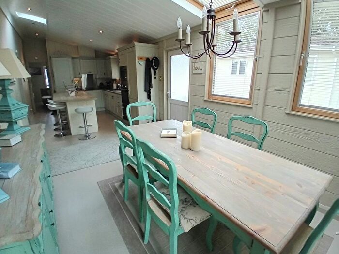 2 Bedroom Chalet For Sale In Westfield Lane, Westfield, Hastings, TN35