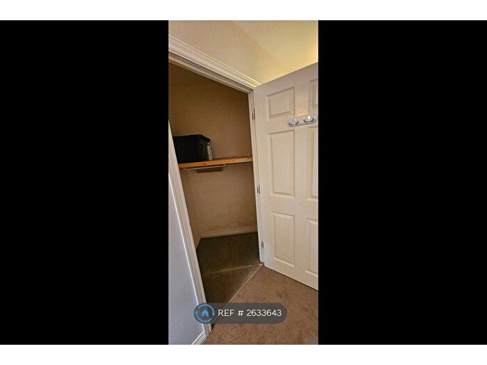 1 Bedroom Flat To Rent In Winton Close, Winchester, SO22