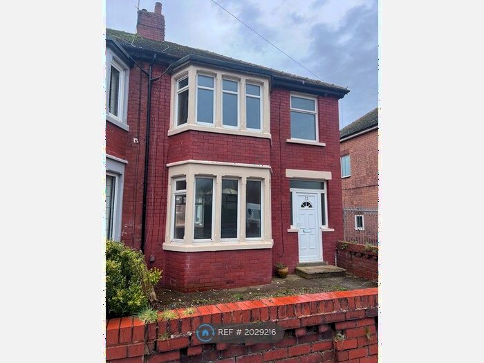3 Bedroom End Of Terrace House To Rent In Stretton Avenue, Blackpool, FY4