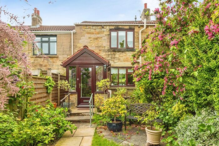 2 Bedroom Cottage For Sale In Clarendon Cottages, Ossett, WF5