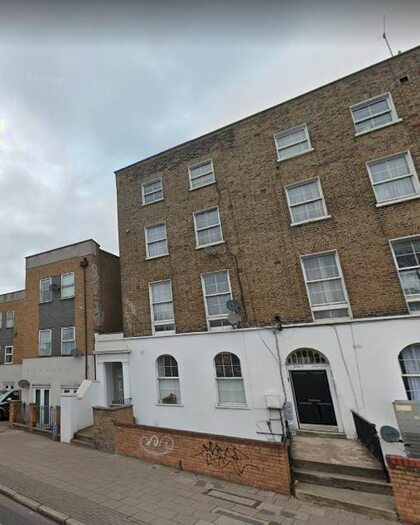 3 Bedroom Flat To Rent In Clifton Way, Peckham, SE5