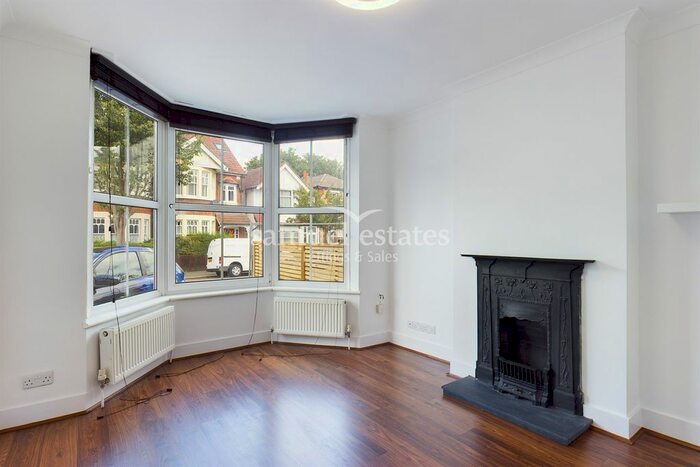 3 Bedroom Terraced House To Rent In Gordon Road, Carshalton, SM5