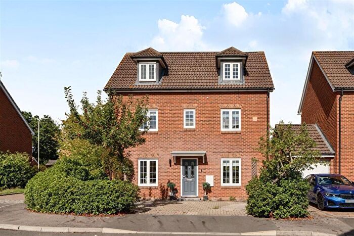 4 Bedroom Detached House For Sale In Guernsey Way, Winnersh, Wokingham, Berkshire, RG41
