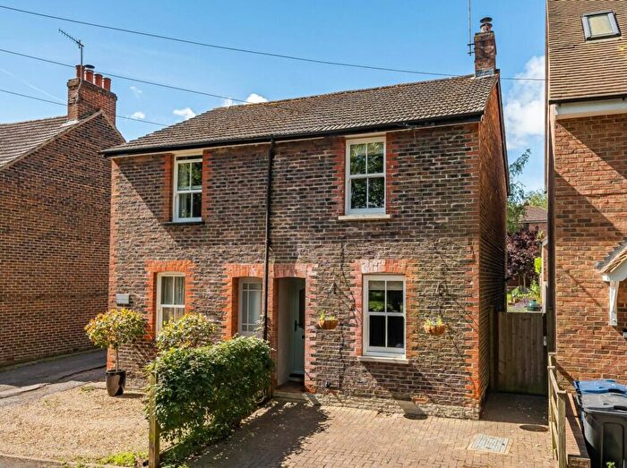 2 Bedroom Semi-Detached House For Sale In Lower Road, Grayswood, GU27