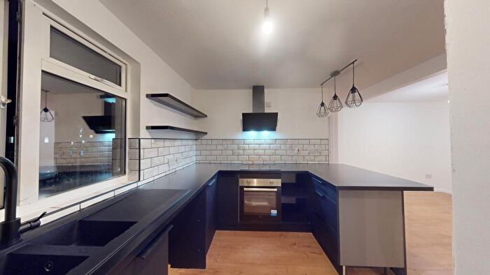 2 Bedroom Flat To Rent In Trafalgar Close, Peacehaven, BN10