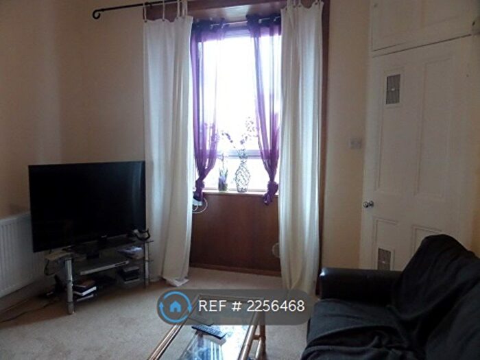 1 Bedroom Flat To Rent In Smithfield Street, Edinburgh, EH11