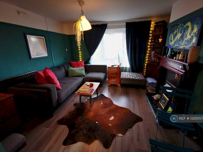 4 Bedroom Flat To Rent In Bexley Road, London, SE9