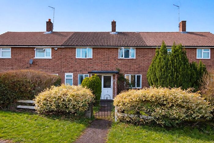 3 Bedroom Terraced House For Sale In High Dells, Hatfield, AL10