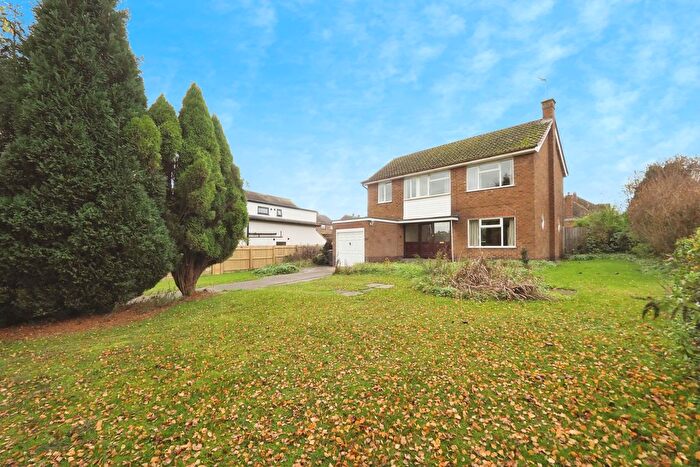 4 Bedroom Detached House For Sale In Mansfield Road, Nottingham, NG5