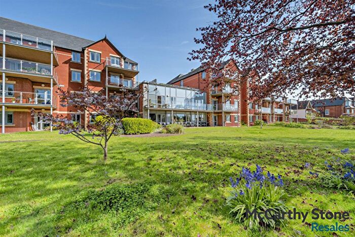 2 Bedroom Flat For Sale In Roswell Court, Douglas Avenue, Exmouth, EX8