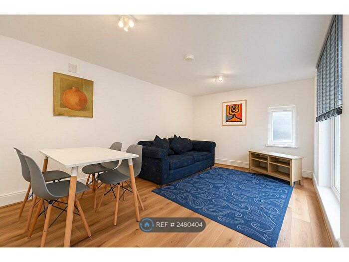 6 Bedroom Semi-Detached House To Rent In Quadrant Road, Thornton Heath, CR7