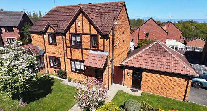 3 Bedroom Semi Detached House For Sale In Dunlin Road, Middle Warren, Hartlepool, TS26