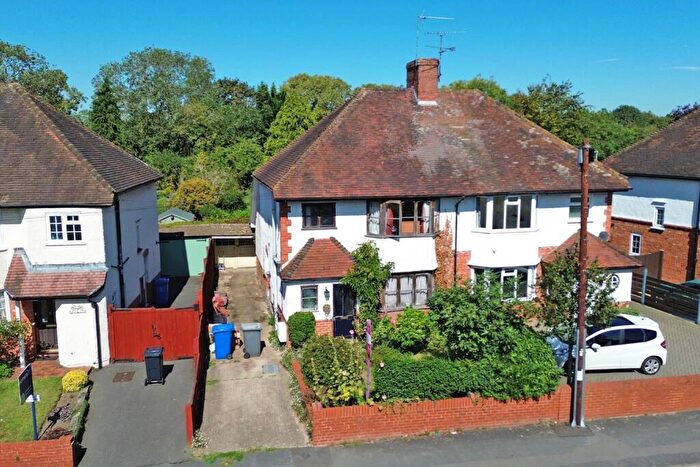 3 Bedroom Semi-Detached House For Sale In Courthouse Road, Maidenhead, Berkshire, SL6
