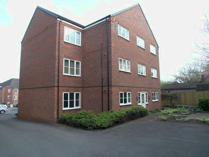 2 Bedroom Flat To Rent In Brett Young Close, Halesowen, B63