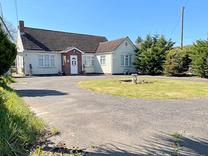 3 Bedroom Bungalow For Sale In Point Clear Road, St Osyth, CO16