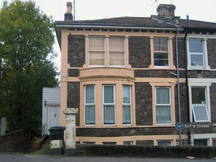 2 Bedroom Flat To Rent In Cromwell Road, Bristol, BS6