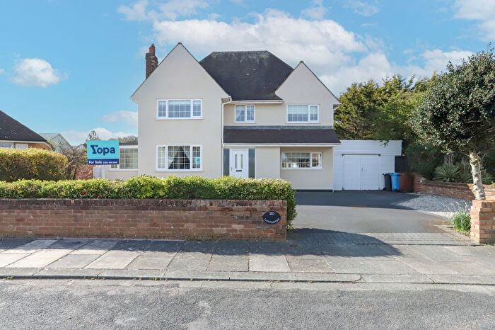 4 Bedroom Detached House For Sale In Lancaster Avenue, Lytham St. Annes, FY8