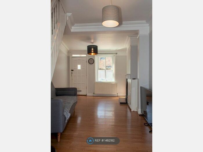 1 Bedroom Terraced House To Rent In Bardsley Lane, London, SE10