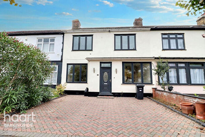 4 Bedroom Terraced House For Sale In Ambleside Gardens, Redbridge, IG4