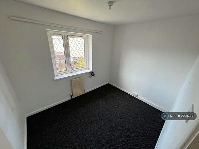5 Bedroom Terraced House To Rent In Oakington Garth, Bransholme, Hull, HU7