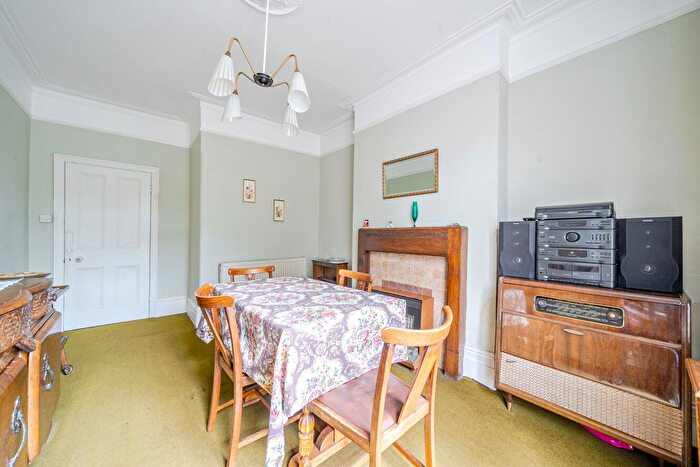 3 Bedroom Terraced House For Sale In Boundaries Road, Balham, London, SW12