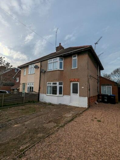 3 Bedroom Semi-Detached House To Rent In Greenhills Road, Kingsthorpe, Northampton, NN2