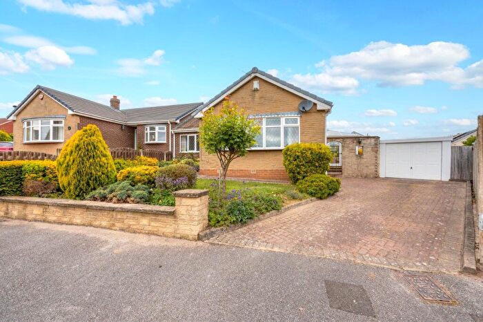 3 Bedroom Semi-Detached Bungalow For Sale In Eyam Close, Dodworth, Barnsley, S75