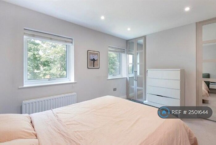4 Bedroom Terraced House To Rent In Faren Terrace, Mitcham, CR4