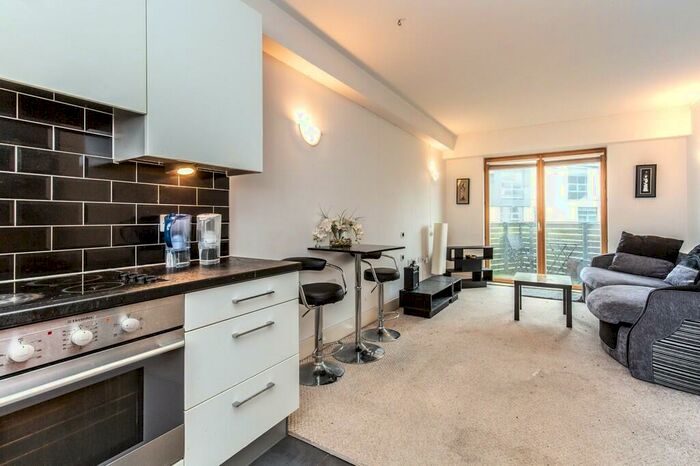 2 Bedroom Apartment For Sale In Brighton Belle, Brighton, BN1