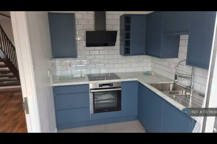3 Bedroom Terraced House To Rent In London, London, SE28