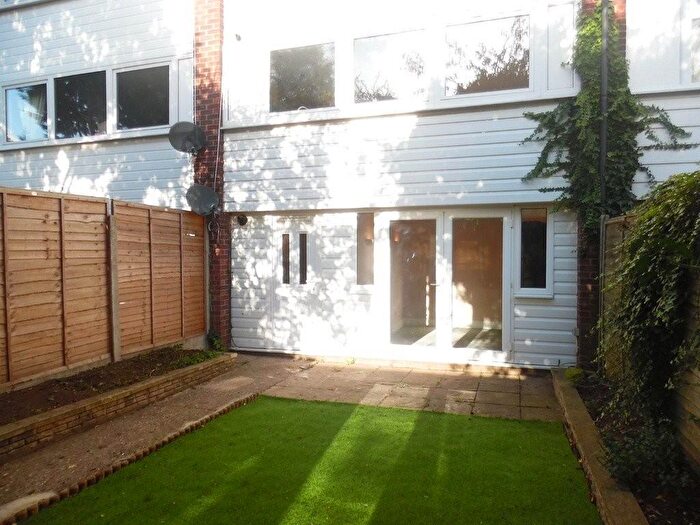 1 Bedroom Flat For Sale In Fielden Way, Newmarket, CB8