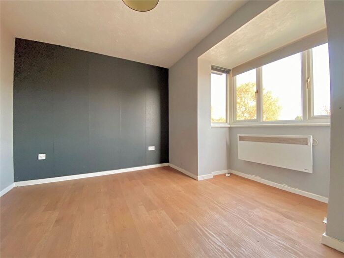 1 Bedroom Flat For Sale In Coopers Court, Moorfield Road, Brockworth, Gloucester, GL3