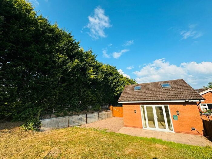 1 Bedroom Flat To Rent In Woodland Road, Dodford, Bromsgrove, B61