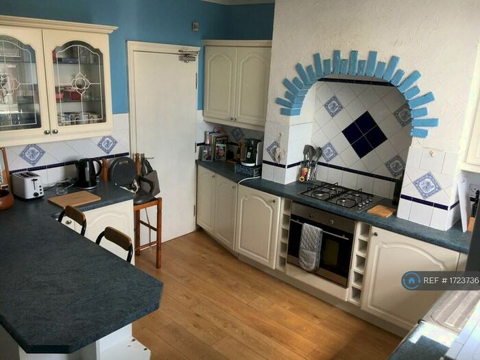 3 Bedroom Terraced House To Rent In City Road, Sheffield, S2